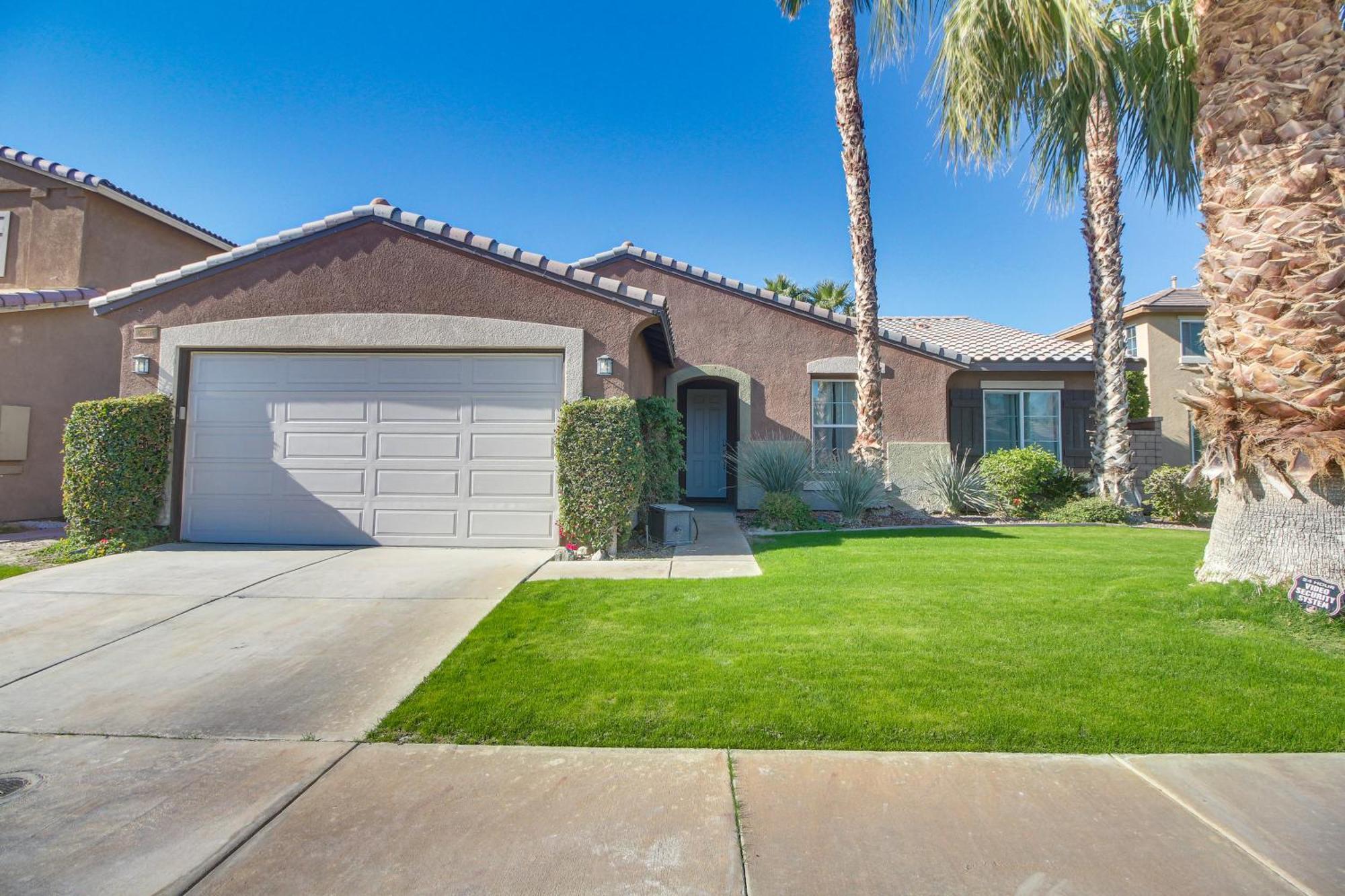 Indio Oasis With Heated Saltwater Pool And Hot Tub! Villa Exterior photo